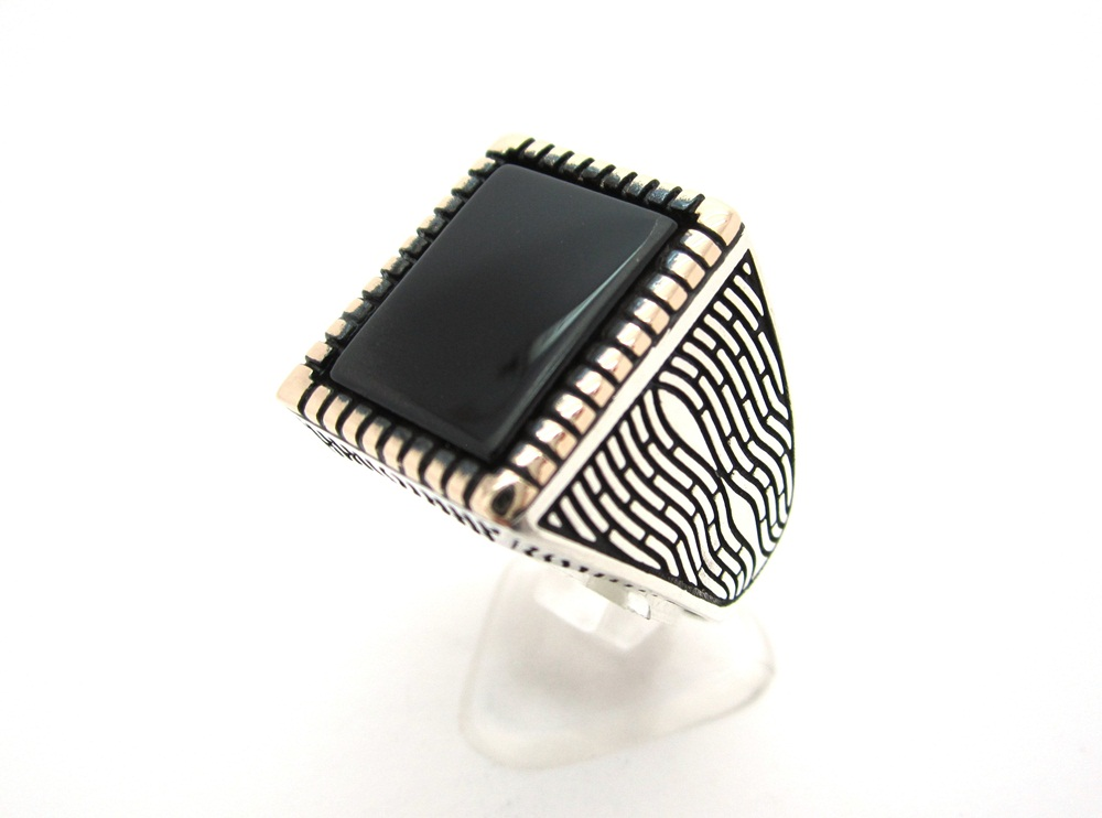 urunler/12156_duvar onix erkek yüzük.JPG